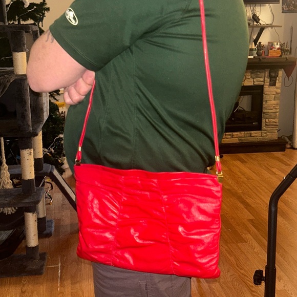 Vintage Red Gathered Soft Leather Crossbody Clutch Bag - Picture 11 of 12